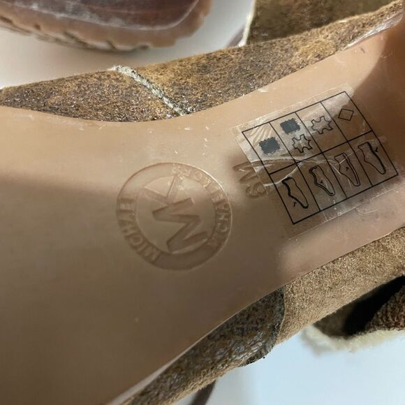 Michael Kors Platform  Lara Studded Ankle Boots Faux Shearling size 6 - Picture 10 of 14